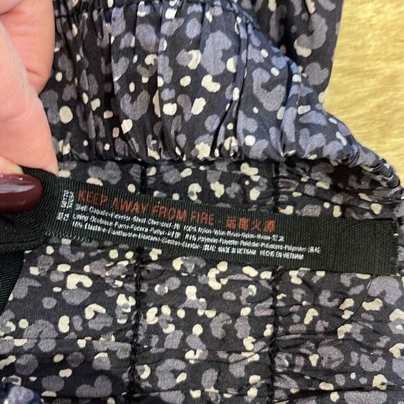 Free People Fp Movement Printed Way Home Shorts Size Large Animal Print Black Gr - Picture 6 of 6